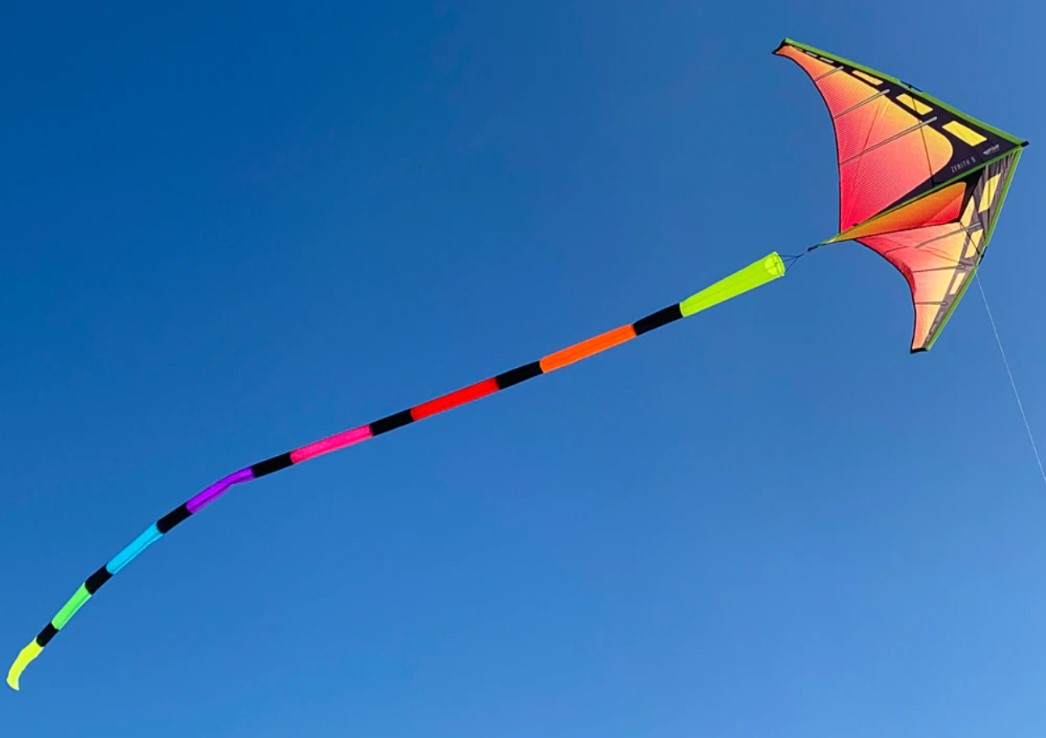 Yongjian Kite À Triangle Coloré En Arc-en-ciel Avec Queue Longue, Jouets De  Cerfs-volants D'extérieur Pour Les Enfants, Cerf-volant À Ligne Simple Pour  Adultes Géant, Mode en ligne